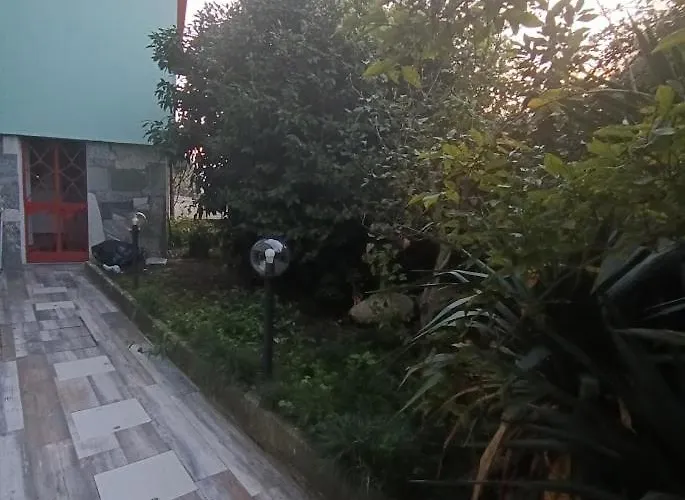 Апартаменты Altea - Di Nuovo Accogliente Mini Vicino E Giardino Дервио